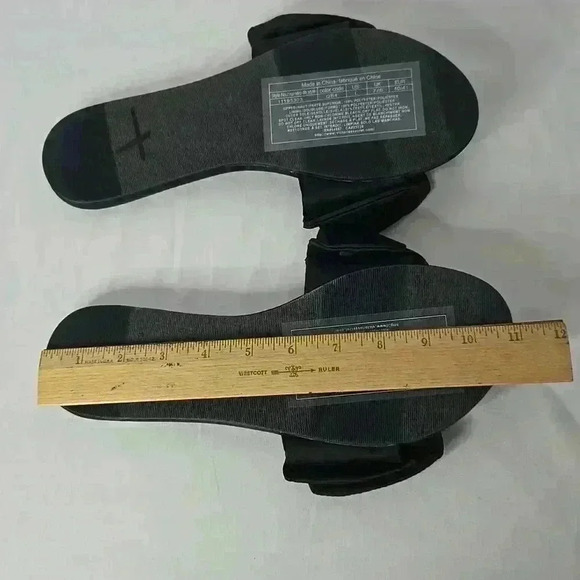 NWOT Victoria's Secret Black Satin Bow Pearl Heart Slippers sz L 9/10 NEW - Picture 8 of 10